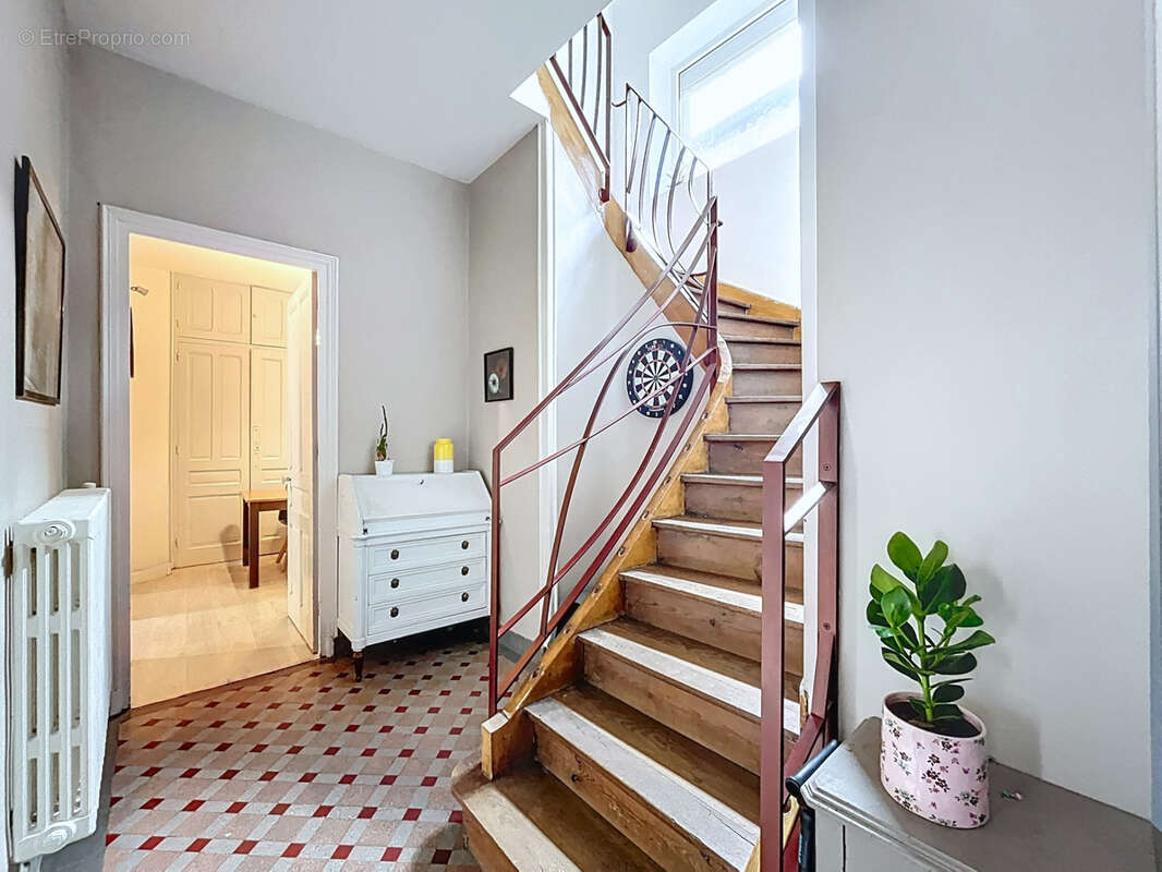 Belle maison familiale de caractère - 6 chambres - 156m2 - photo 2