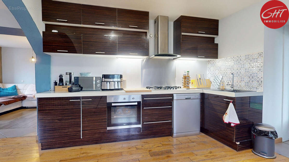 Appartement à CHALEZE