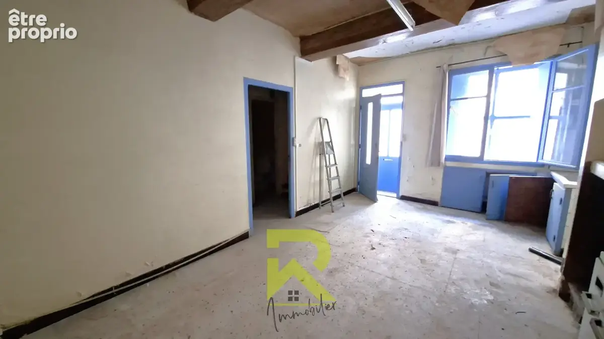 Maison de village à rénover de 58 m2 plus les combles de 34 m2  Gruissan (Centre historique) - photo 4