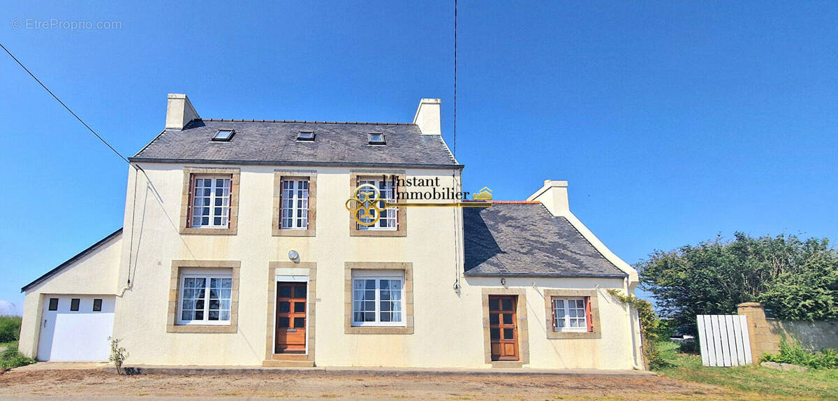 Maison à PLOUGASNOU