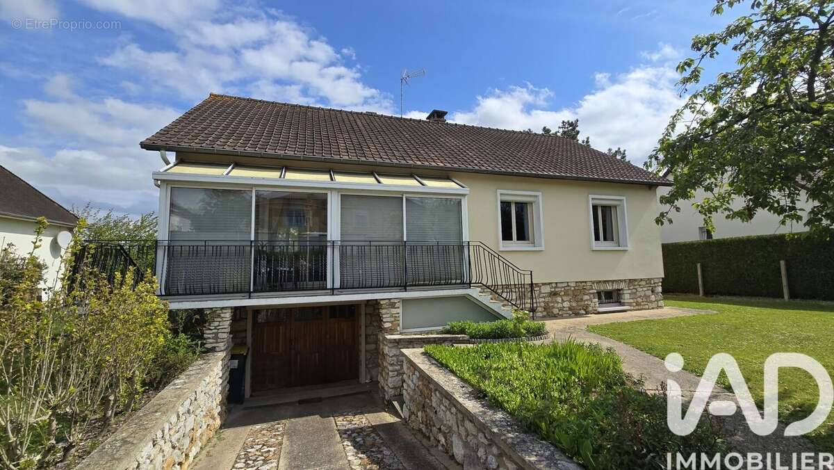 Photo 1 - Maison à SAINT-MARCEL