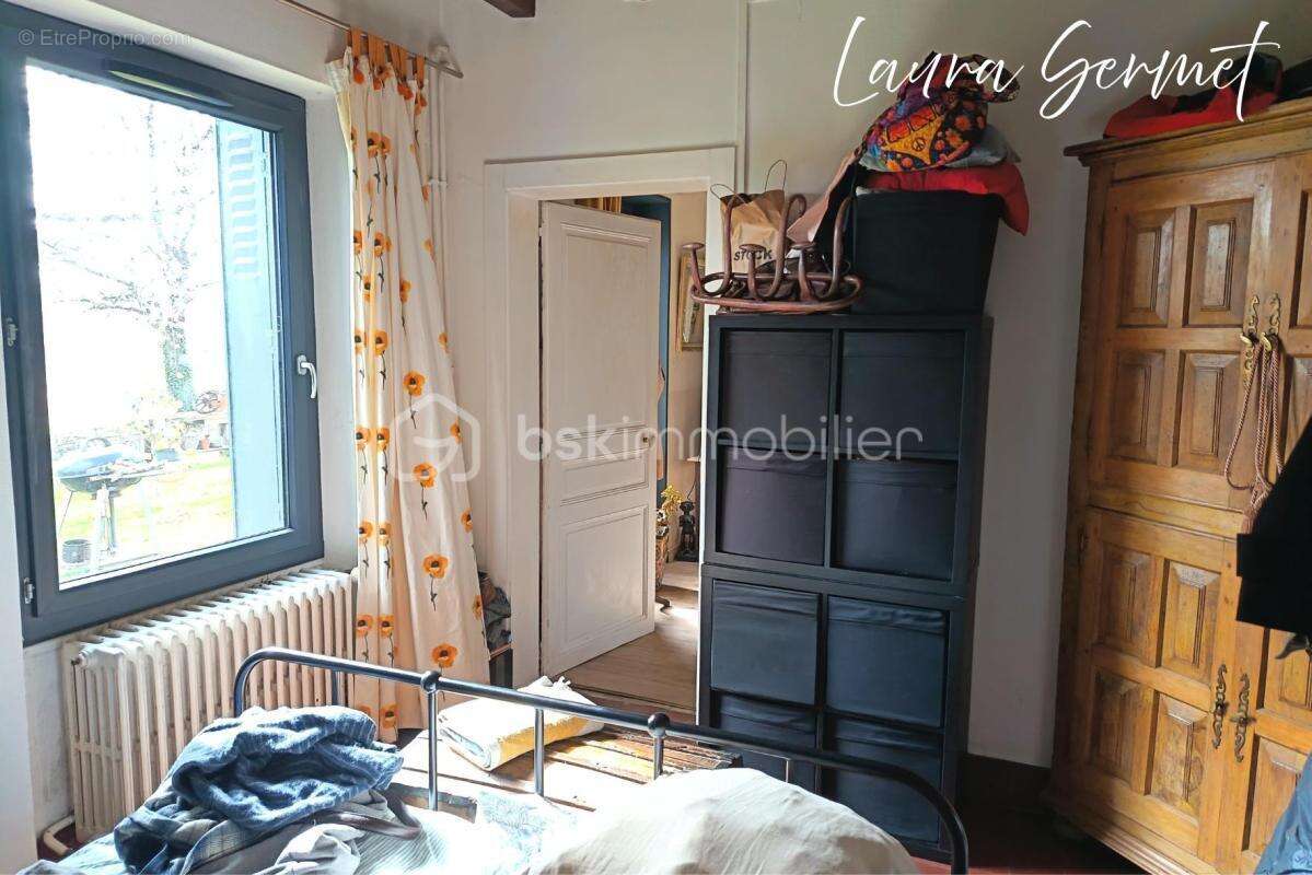 Maison à VICQ-SUR-NAHON