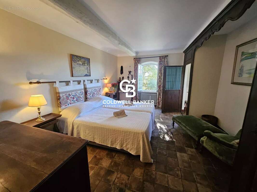 Maison à LA GARDE-FREINET