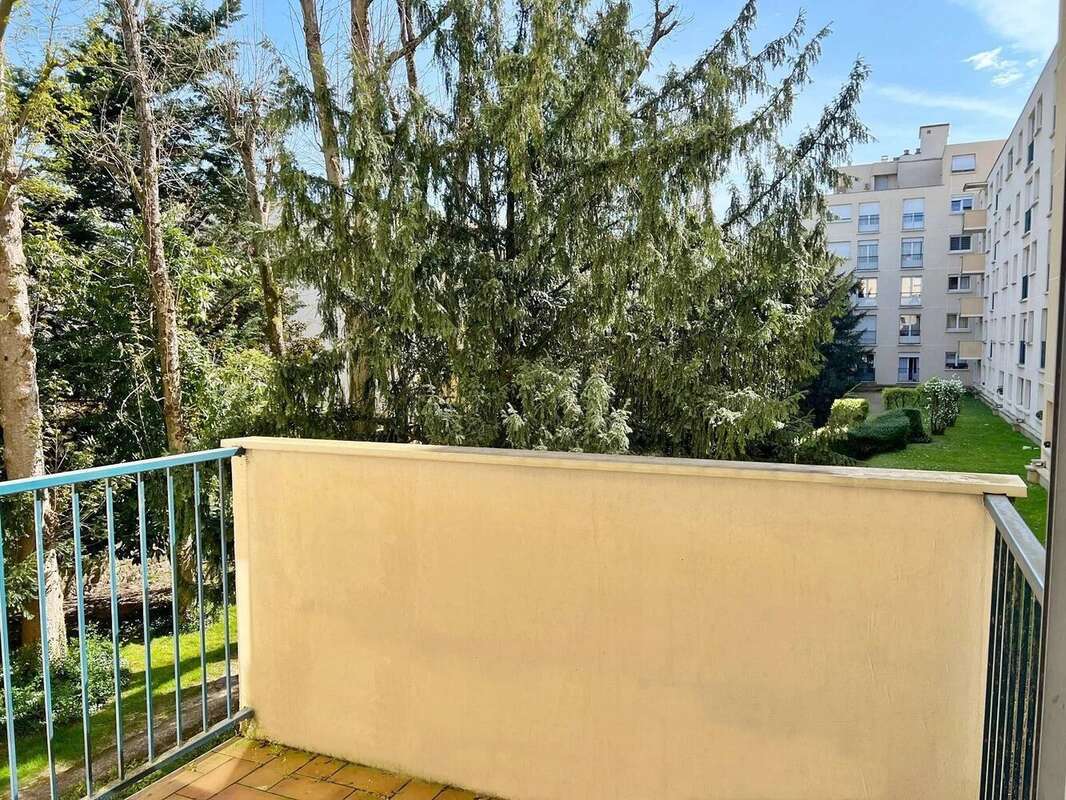 Appartement à SAINT-MAUR-DES-FOSSES