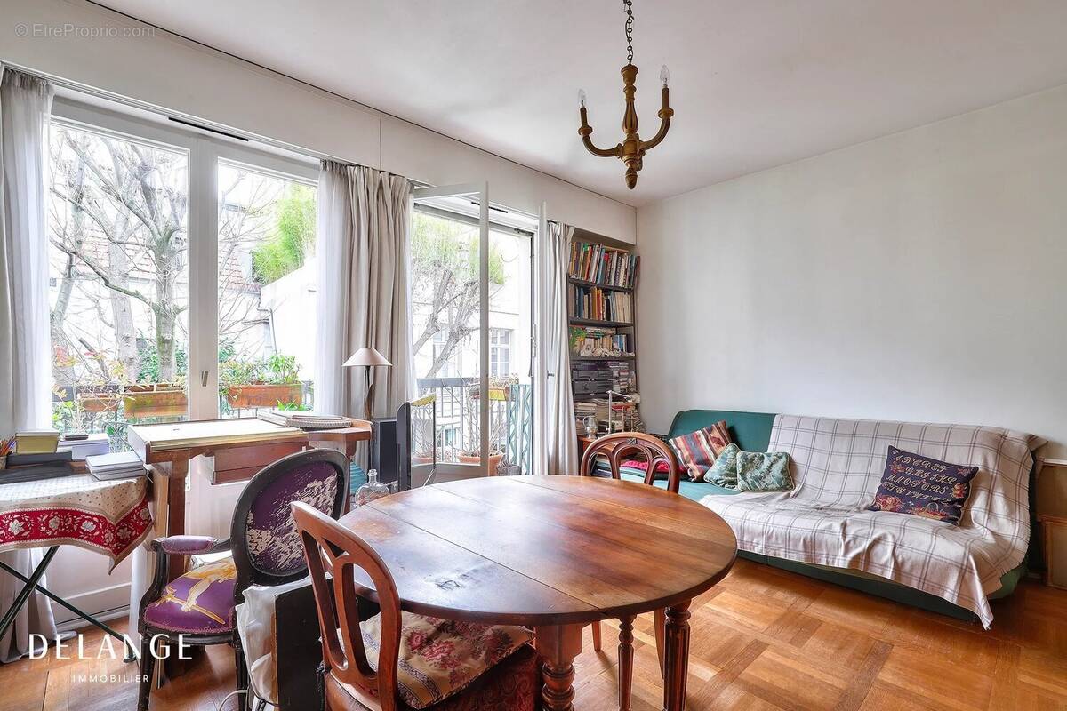 Appartement à PARIS-5E