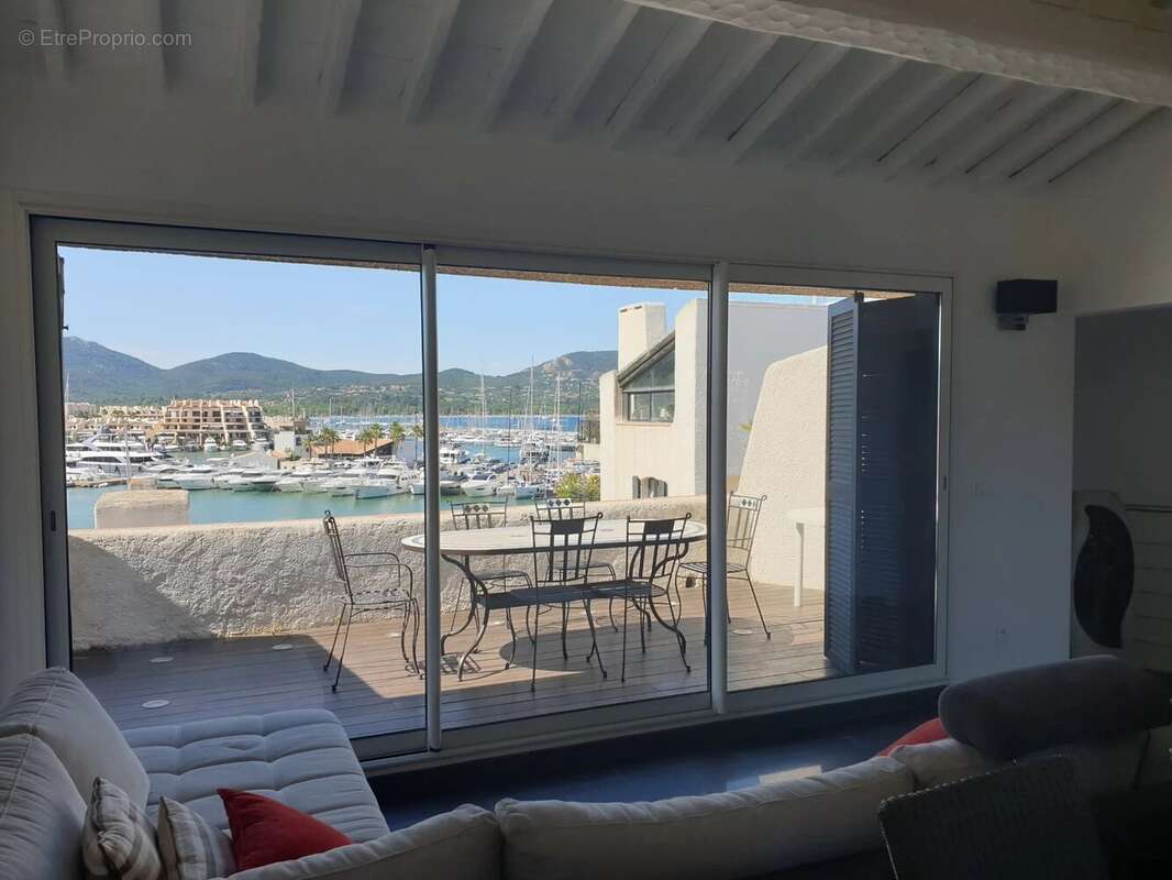 Appartement à COGOLIN