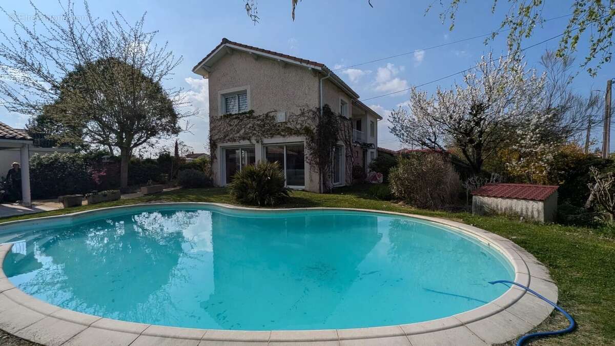 Maison à VILLENEUVE-TOLOSANE