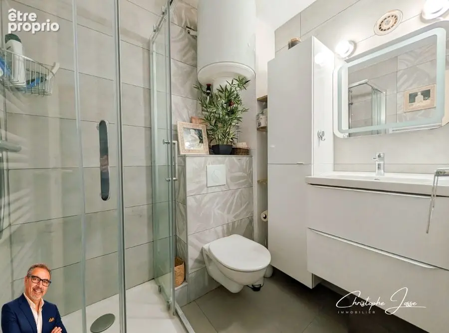 T2 vue mer avec loggia, accès direct plage et parking privé - photo 5