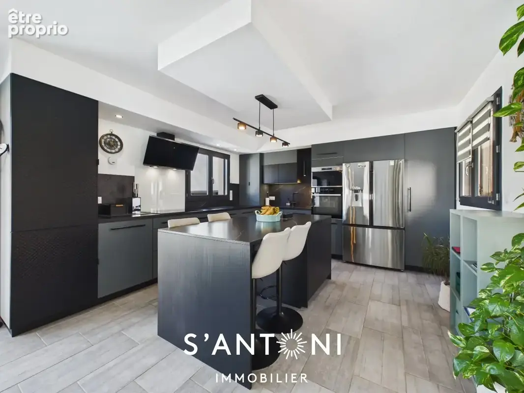 Saint-Thibéry  Villa T4 de plain-pied avec piscine et dépendance - photo 6