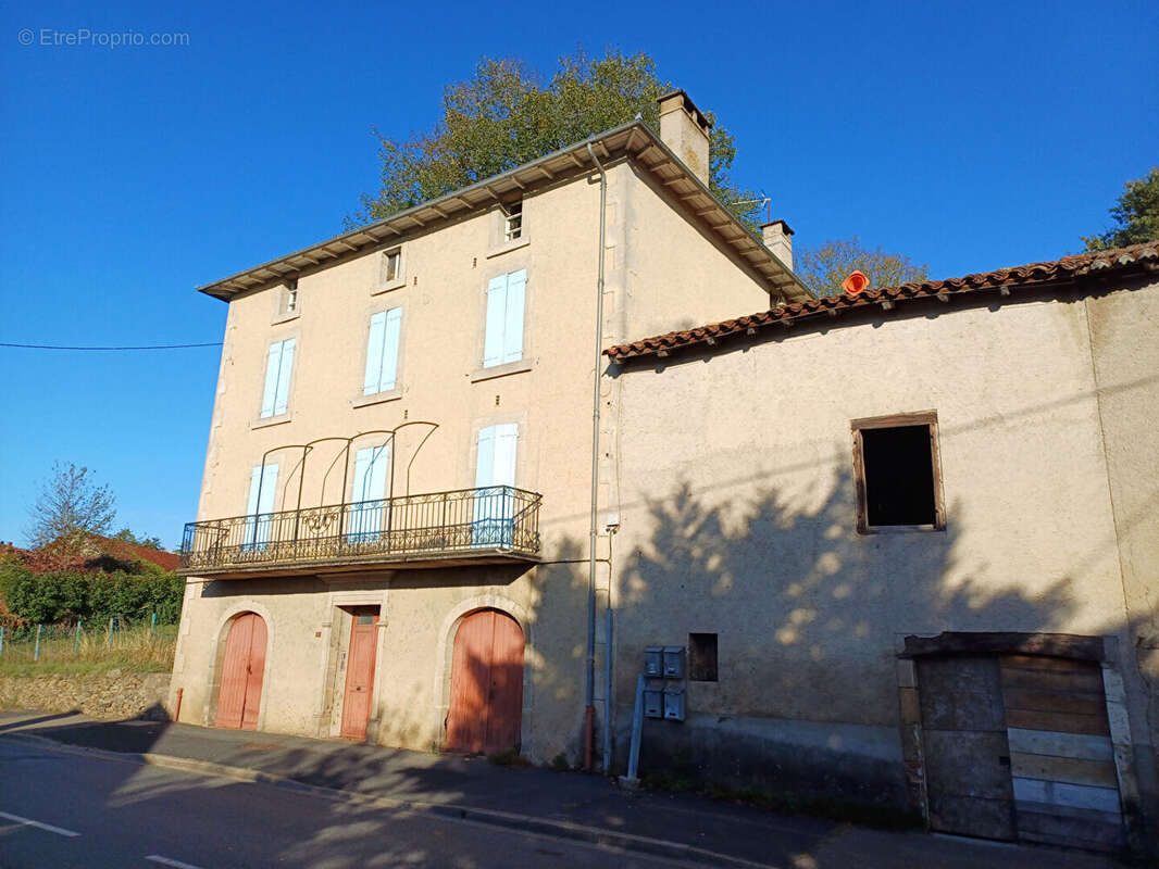 Appartement à BAGNAC-SUR-CELE