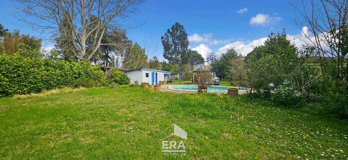 Terrain à LE TAILLAN-MEDOC