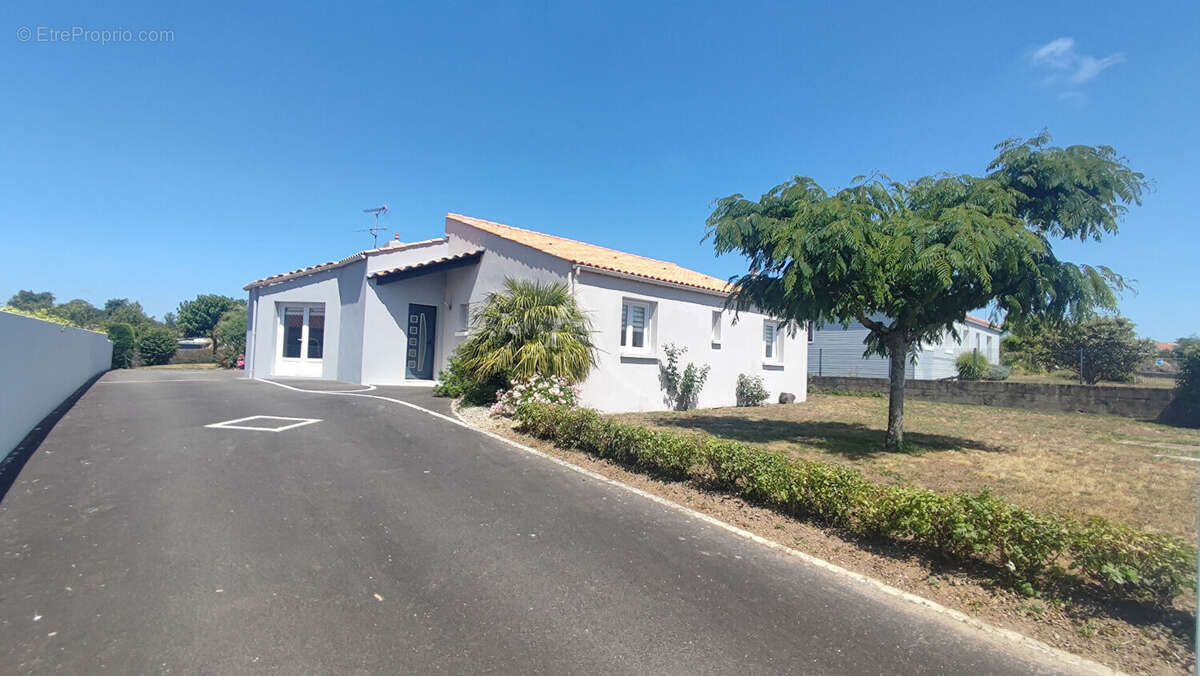 Maison à LE POIRE-SUR-VIE