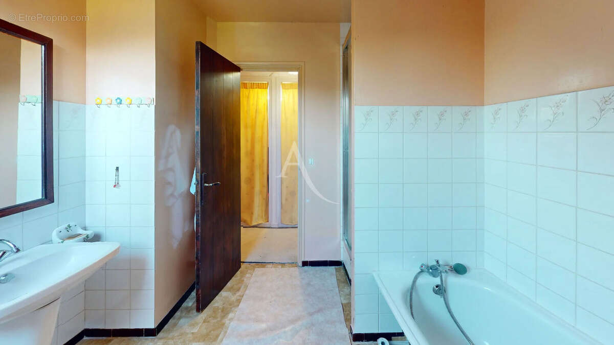 Maison à FAY-AUX-LOGES