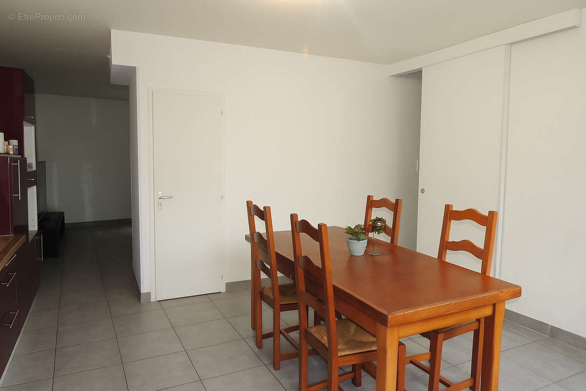 Maison à LA MERLATIERE