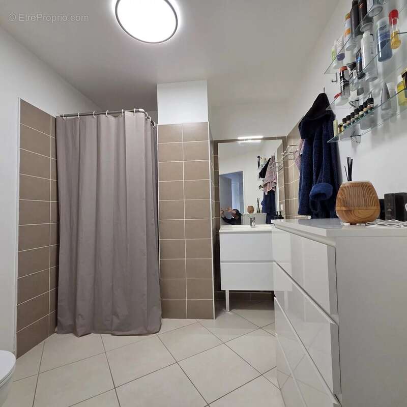 Appartement à VENCE