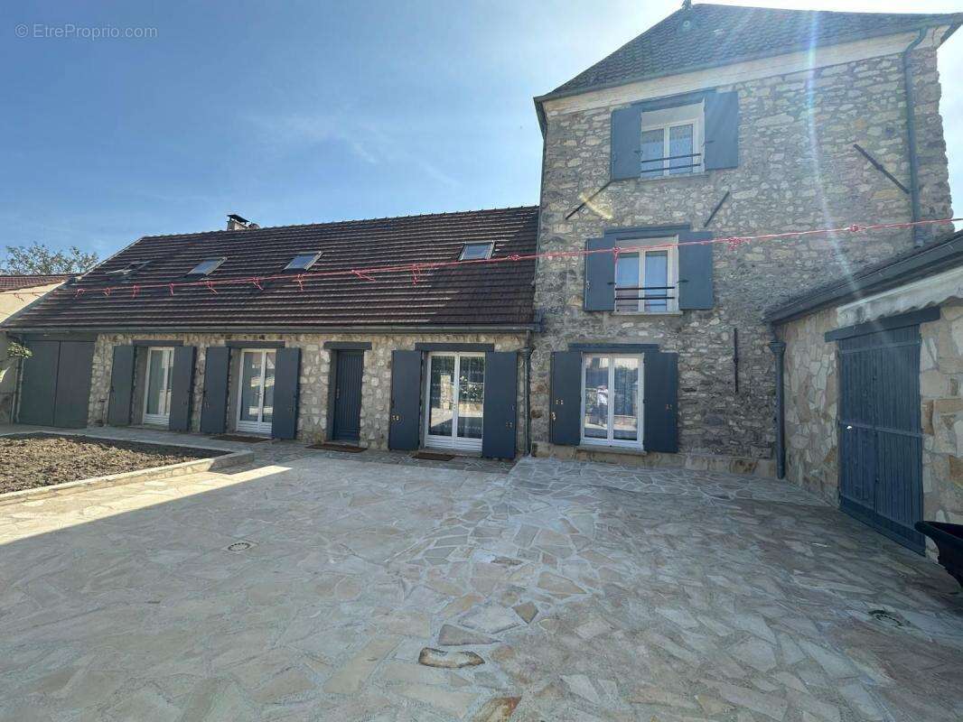 Maison à LIZY-SUR-OURCQ