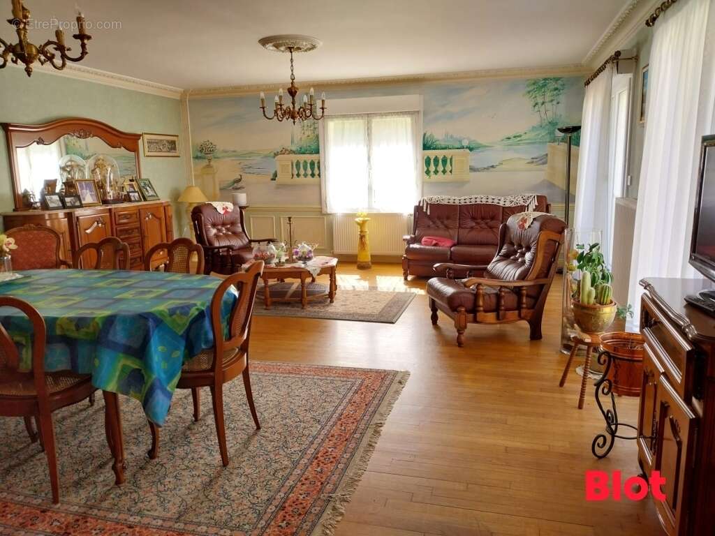 Maison à BALAZE
