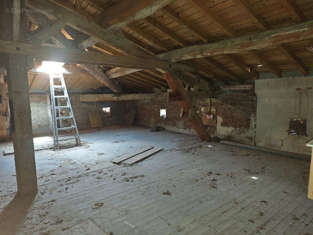 Appartement à VILLEFRANCHE-DE-LAURAGAIS