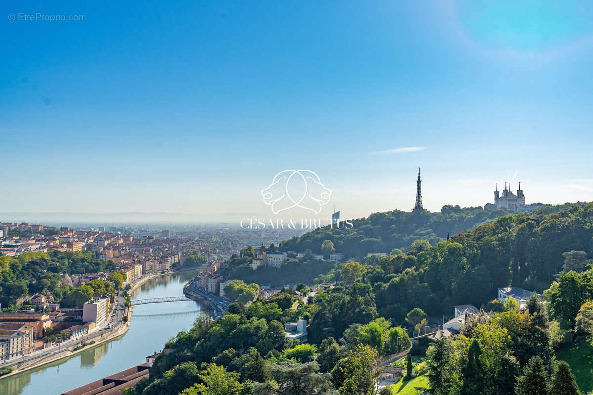 Appartement à LYON-9E