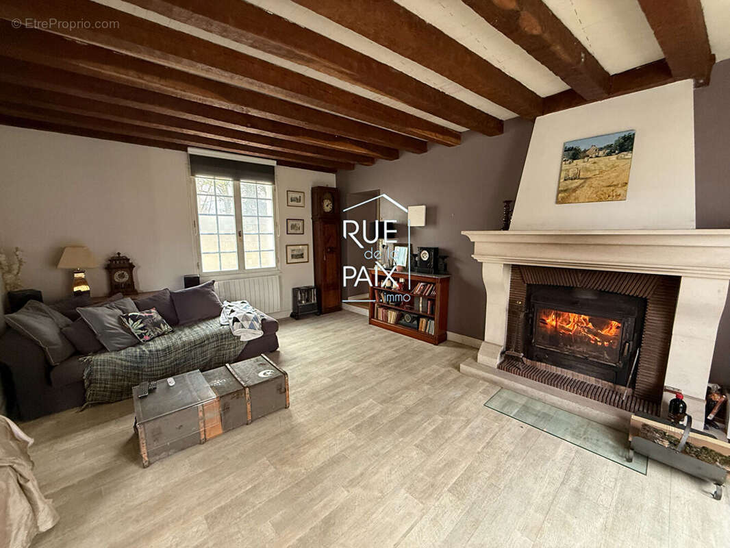 Maison à SAINT-GERVAIS-LES-TROIS-CLOCHERS