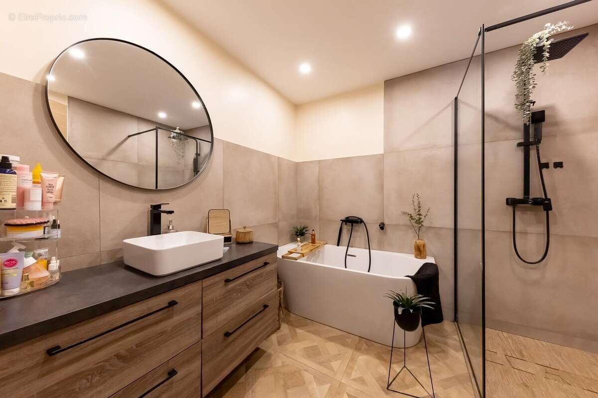 Appartement à CAGNES-SUR-MER