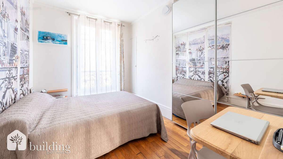 Appartement à LEVALLOIS-PERRET