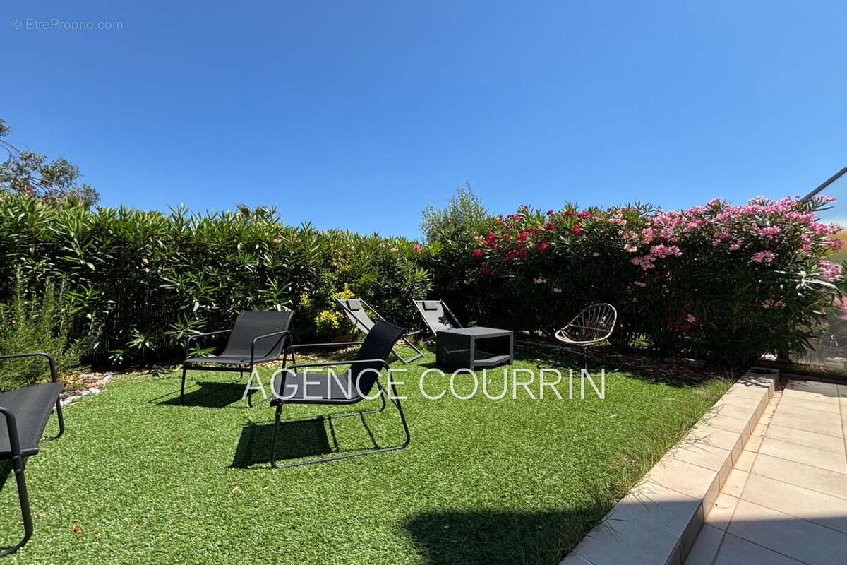 Appartement à LE CANNET