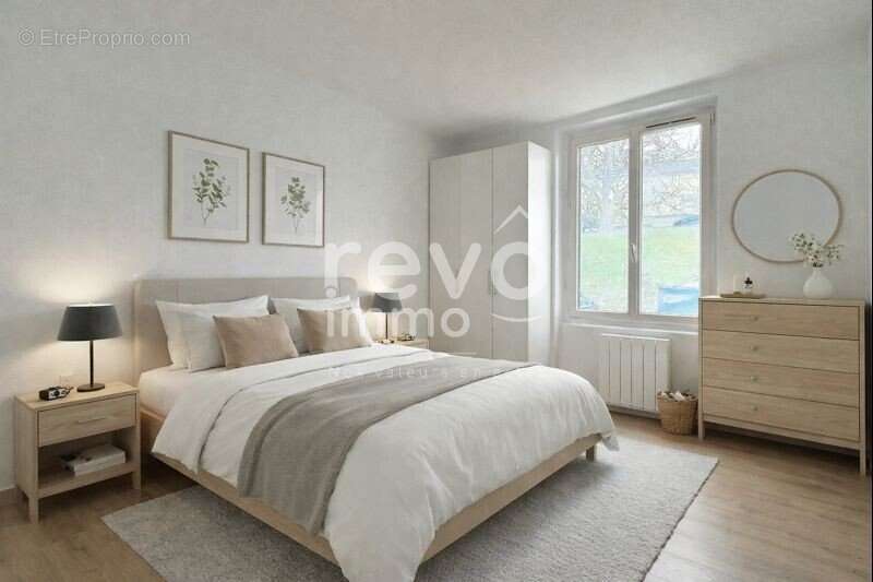 Appartement à MIRIBEL