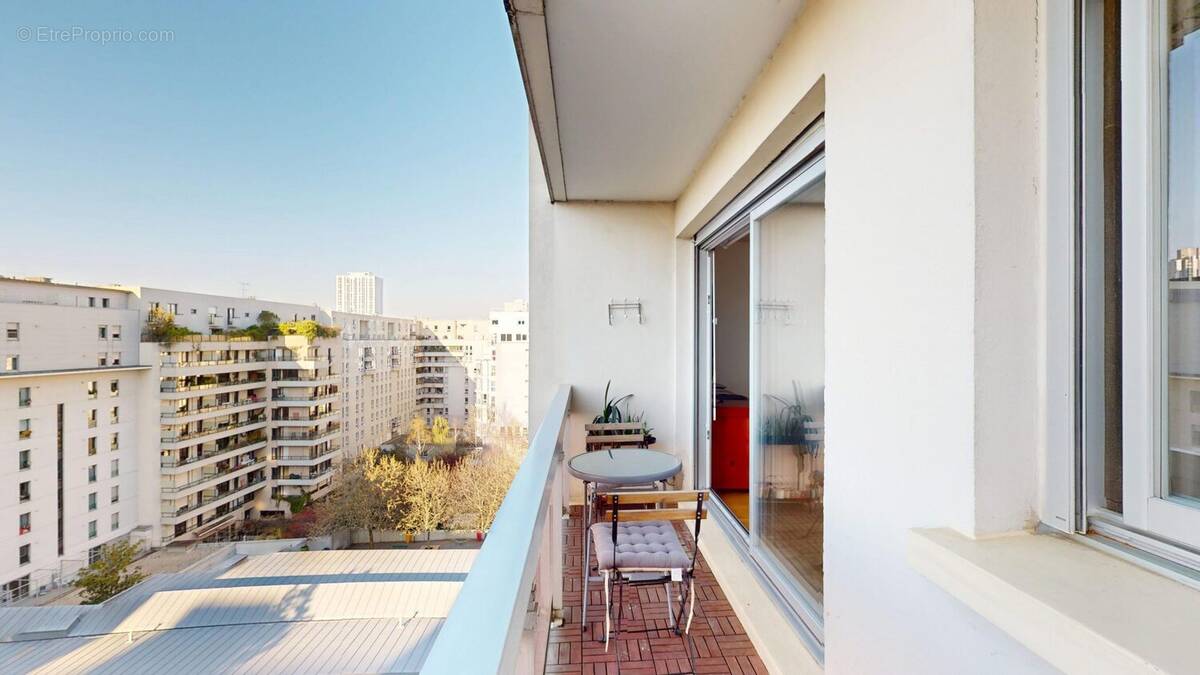 Appartement à PARIS-19E