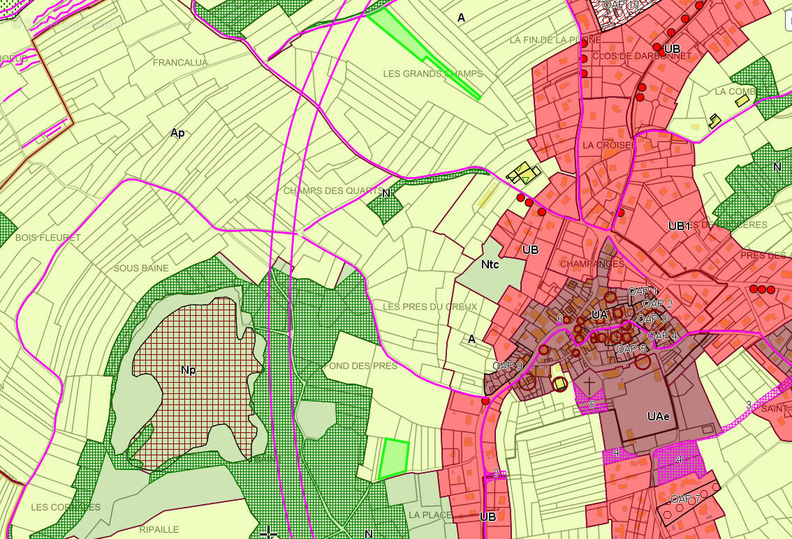 Terrain à CHAMPANGES