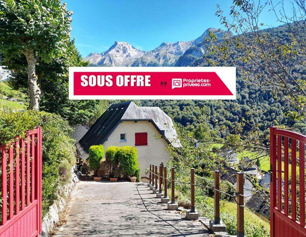 Maison à EAUX-BONNES