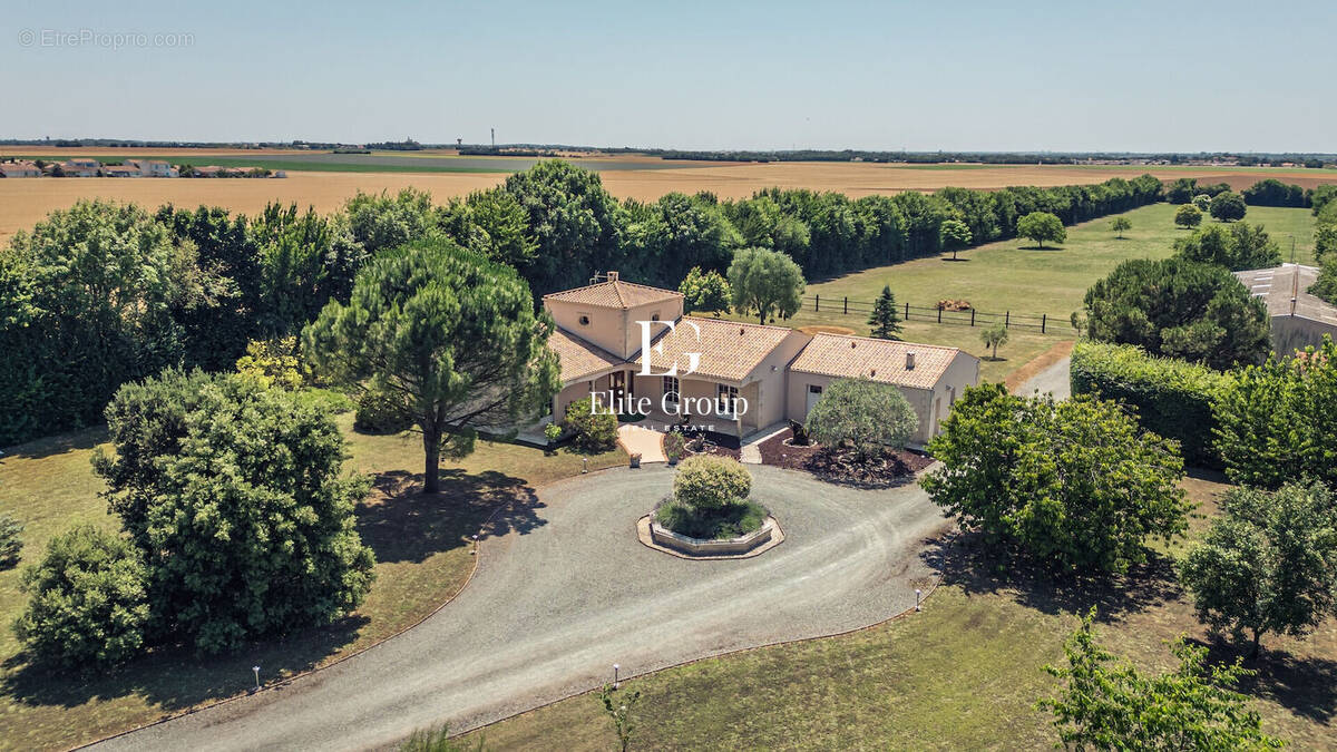 Maison à LA ROCHELLE