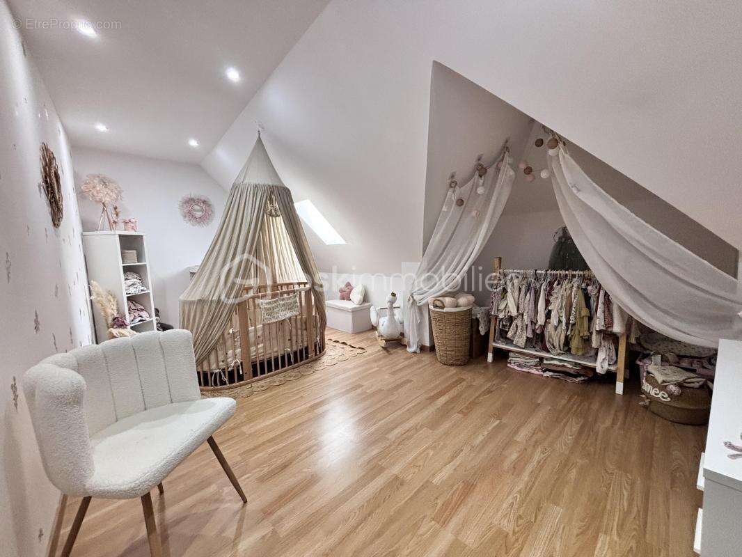 Maison à DOUCHY-LES-MINES