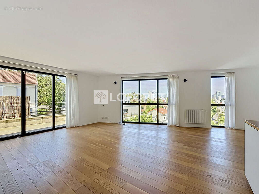Appartement à SURESNES