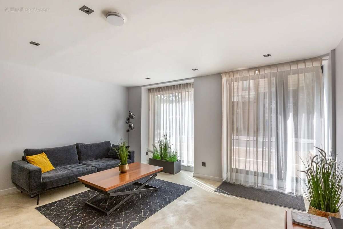 Loft t2 en duplex 65,59 m² – suite parentale – dressing – dpe b - photo 2