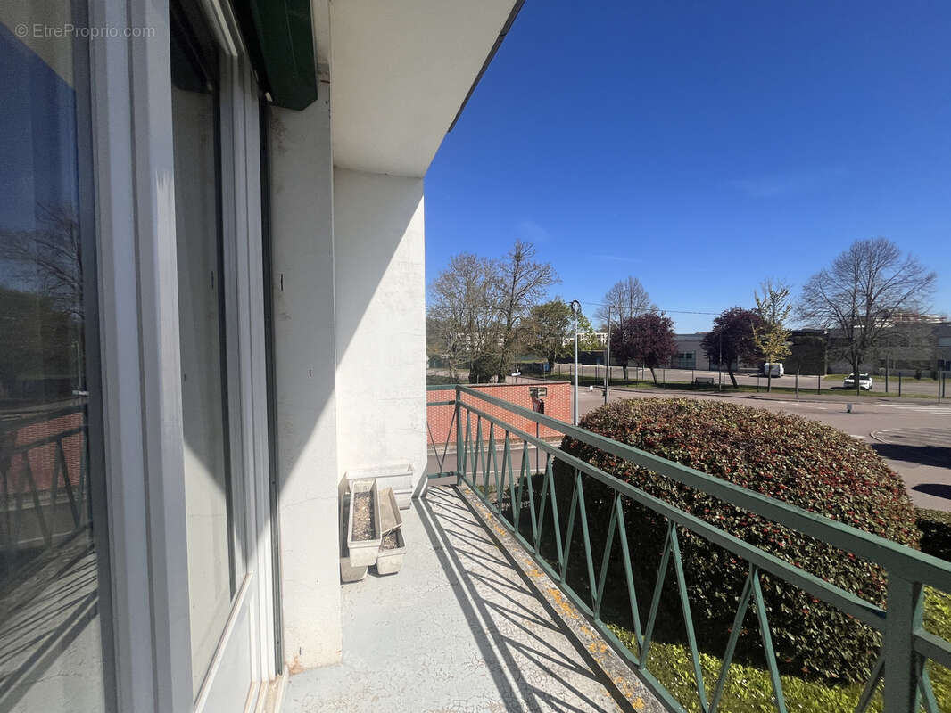 Maison à SAINT-JULIEN-LES-VILLAS