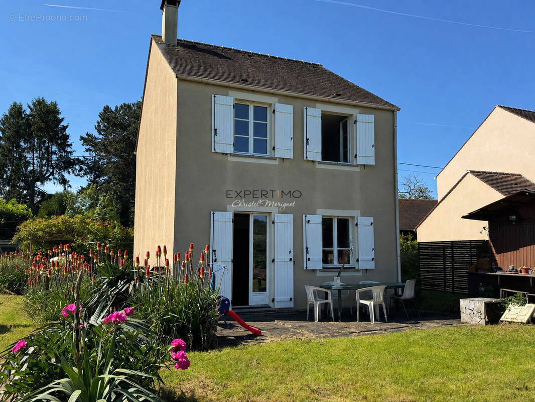 Maison à BETON-BAZOCHES