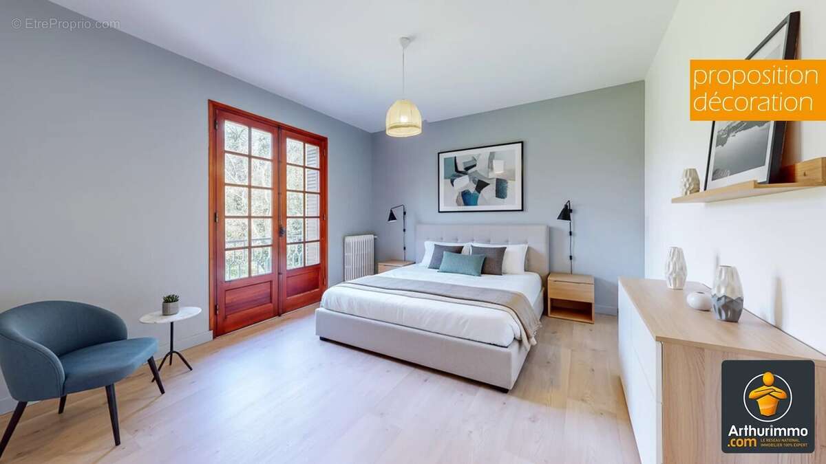 Maison à SAINT-GENIS-LAVAL