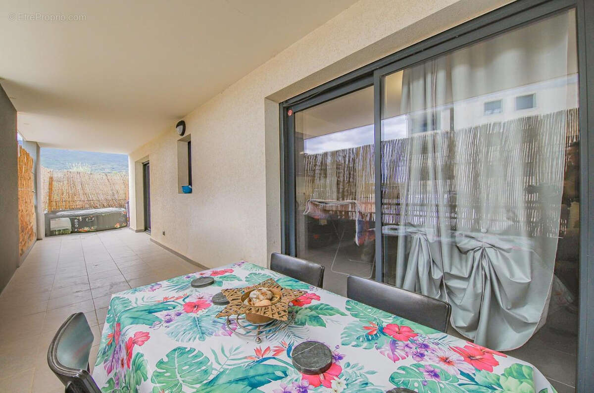 Appartement à FURIANI