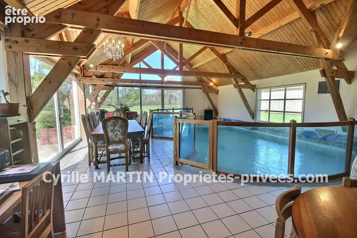 Propriété d'exception en Sologne - Longère de 292m² avec piscine intérieure sur 7,8 hectares - photo 6