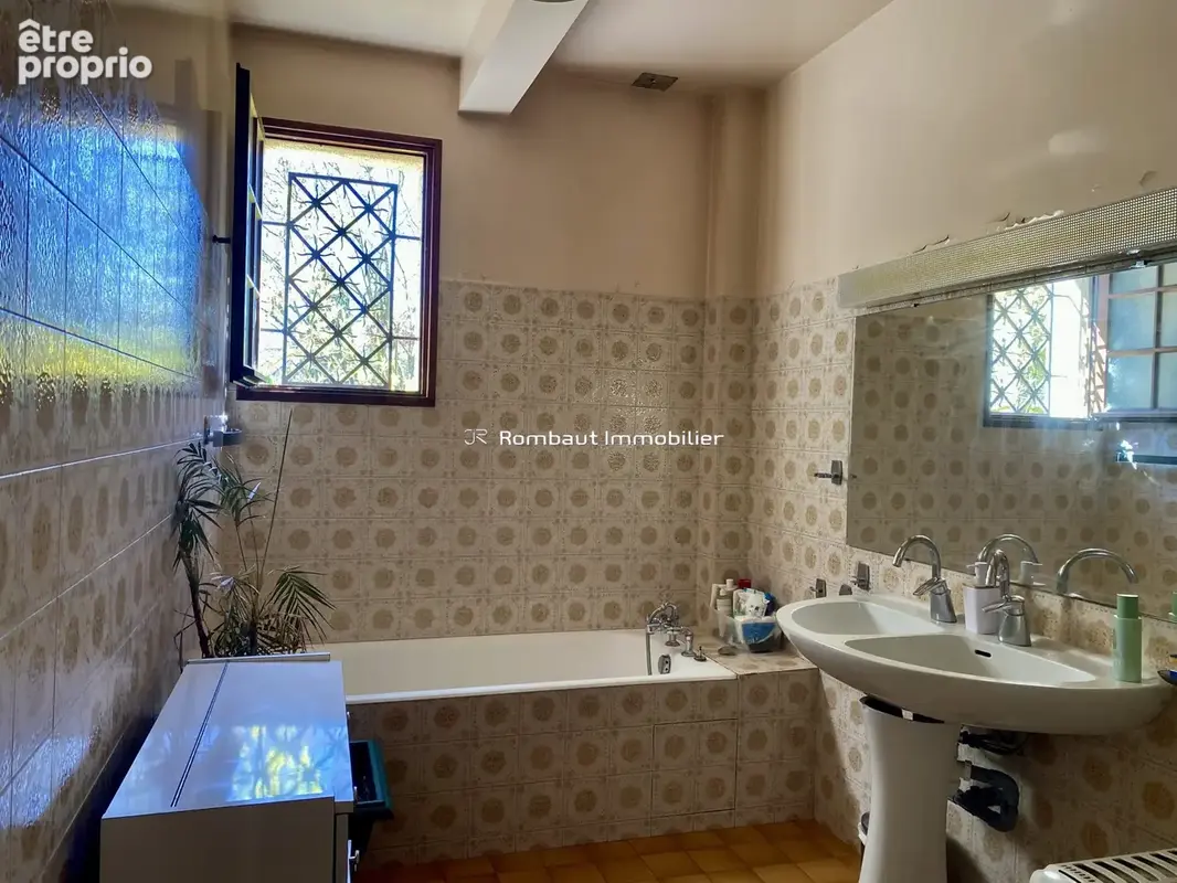 Maison 201 m² à Bougival  - photo 7