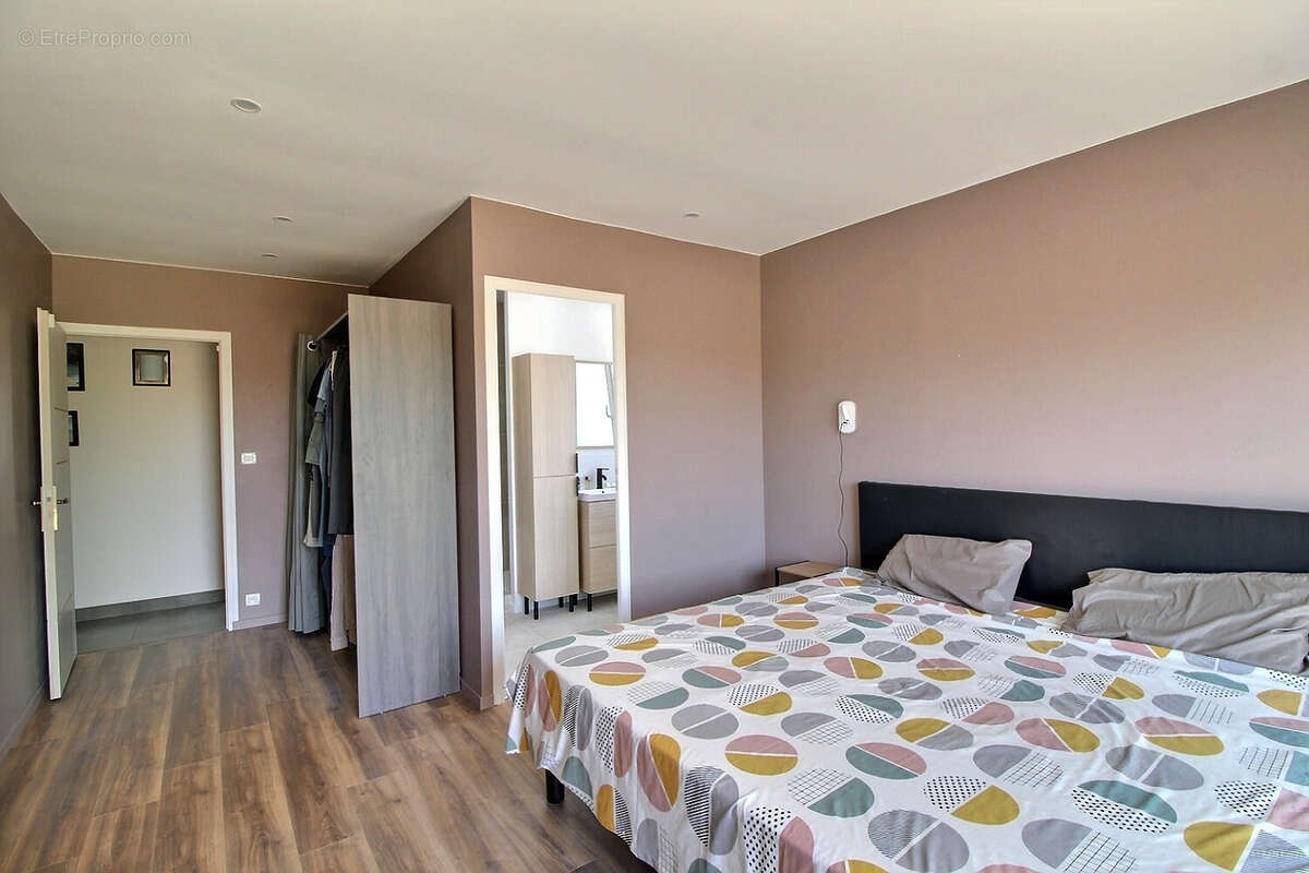 A vendre - chaumes en retz - maison de plain pied contemporaine - 115 m2 environ - 5 pièces - jardin - photo 13