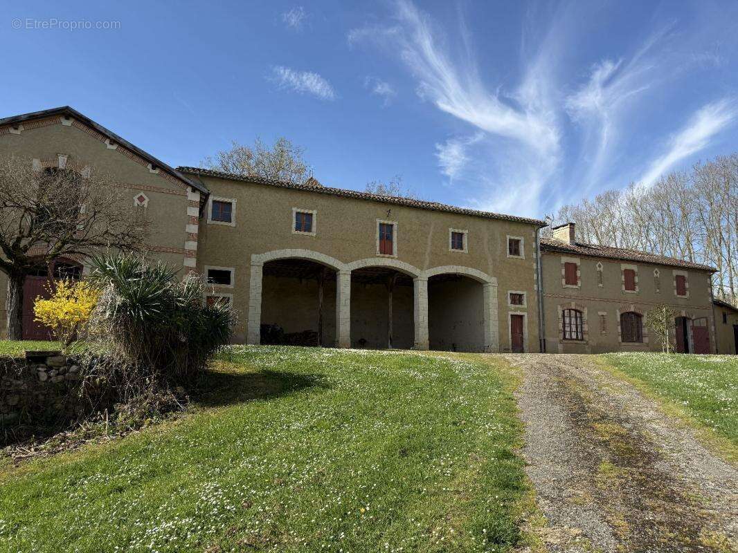 Maison à MONTESTRUC-SUR-GERS