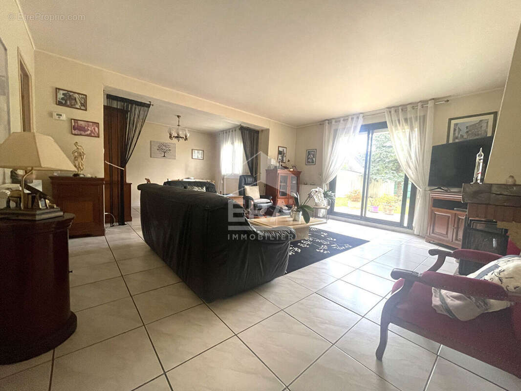 Maison à LA FERTE-ALAIS