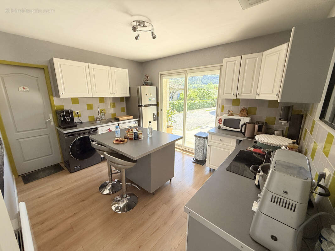 Maison à MOLIERES-CAVAILLAC