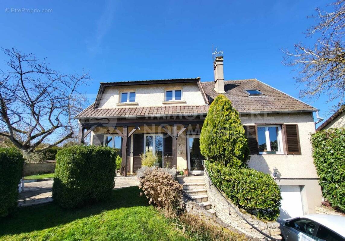 Maison à CHAUFOUR-LES-BONNIERES