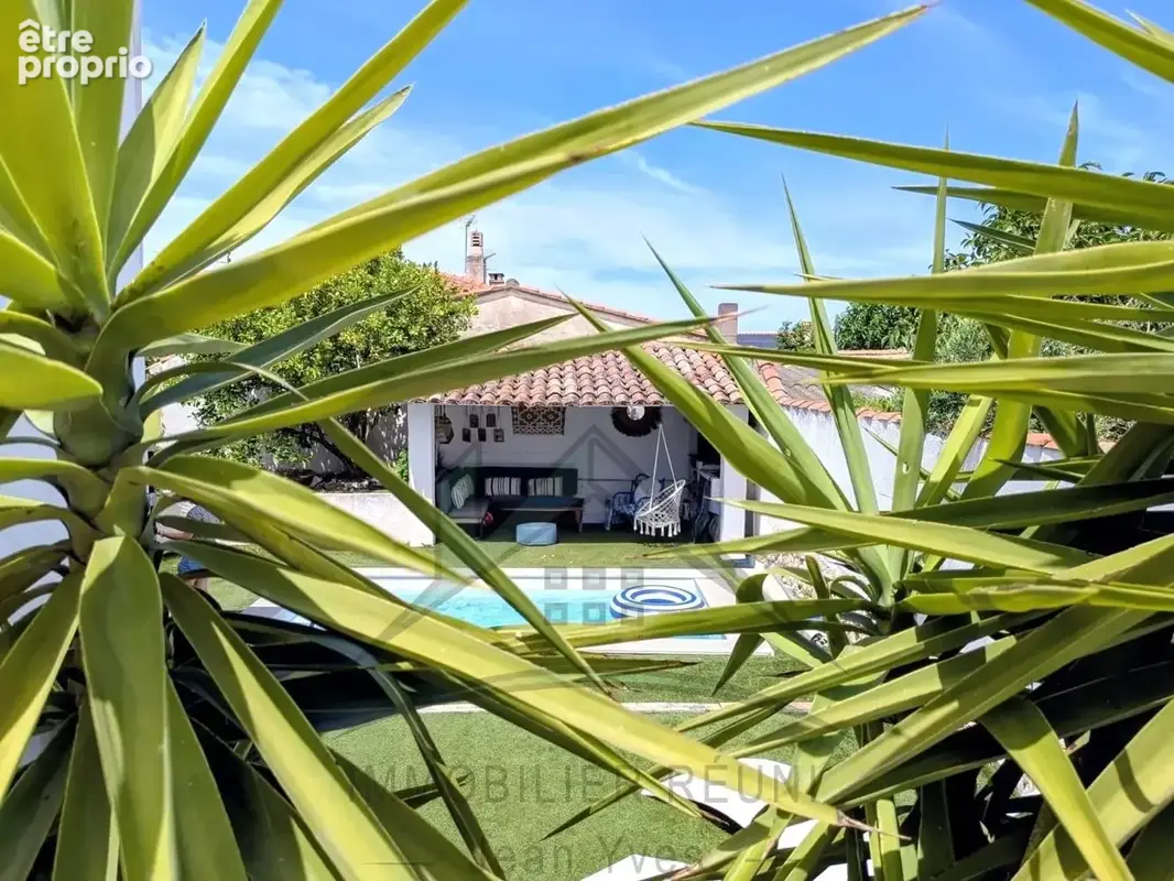Maison à CHATEAUNEUF-LES-MARTIGUES