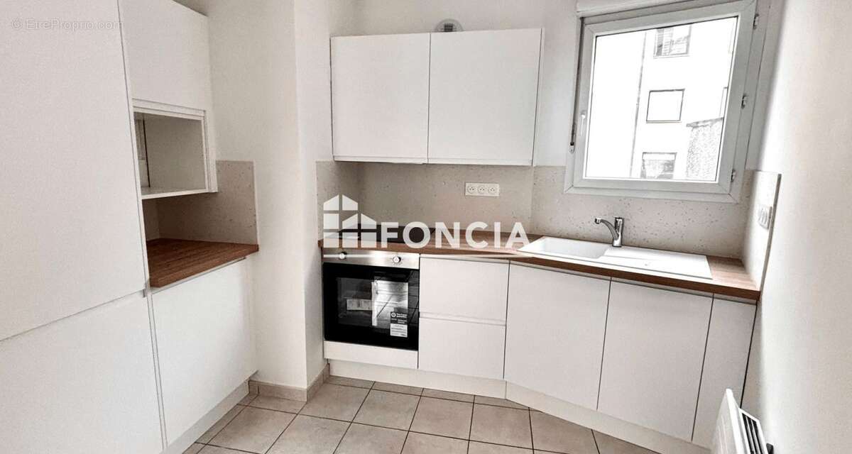 Appartement à PARIS-19E