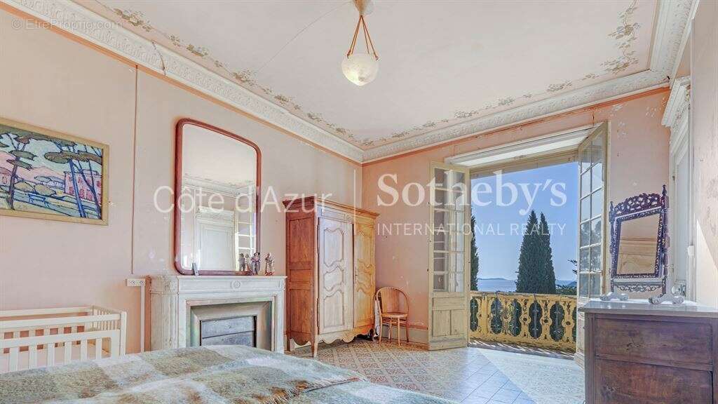 Maison à LA CROIX-VALMER