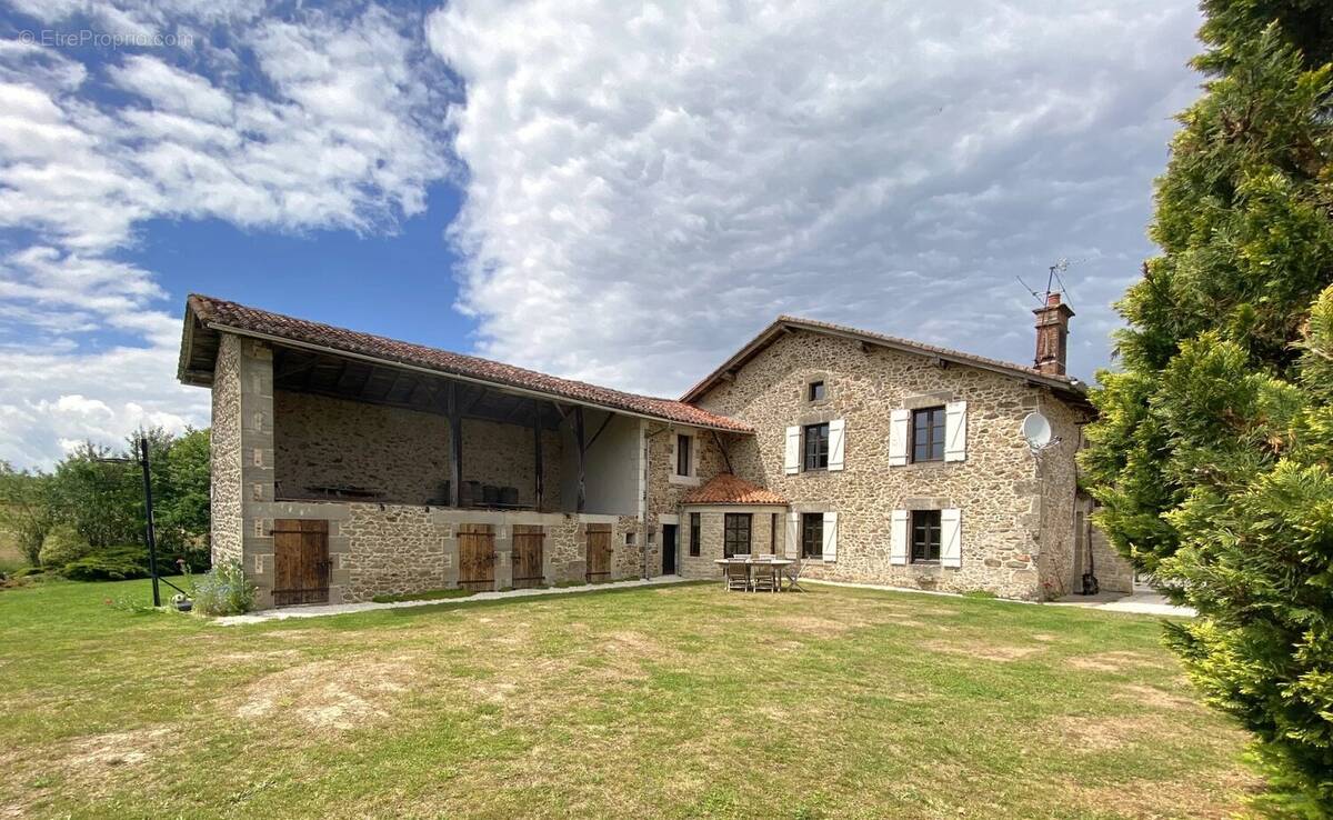 Maison à VERNEUIL